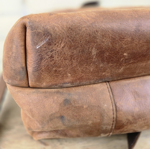 Vintage Leather Briefcase - Picture 10 of 13